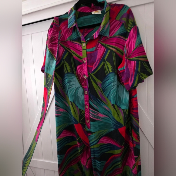 FARM Rio Colorful Leaf Print Jumpsuit - Picture 7 of 9
